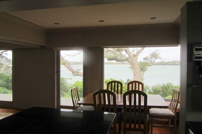 Photo of property in 73 Sylvan Avenue, Northcote, Auckland, 0627