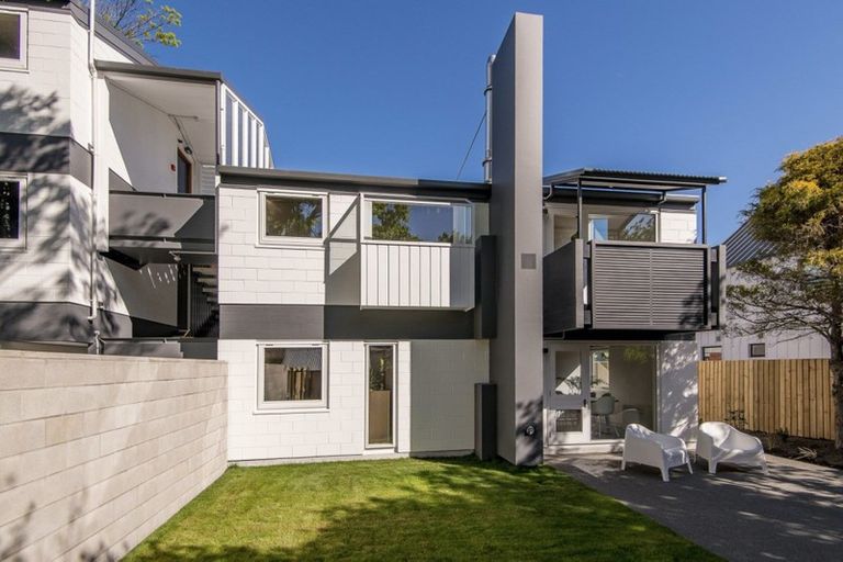 Photo of property in 1/63 Papanui Road, Merivale, Christchurch, 8014