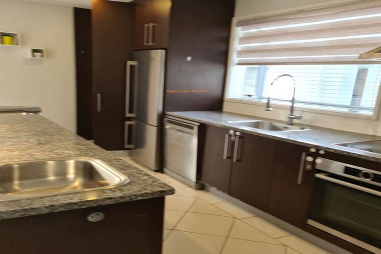 Photo of property in 54 Captain Scott Road, Glen Eden, Auckland, 0602