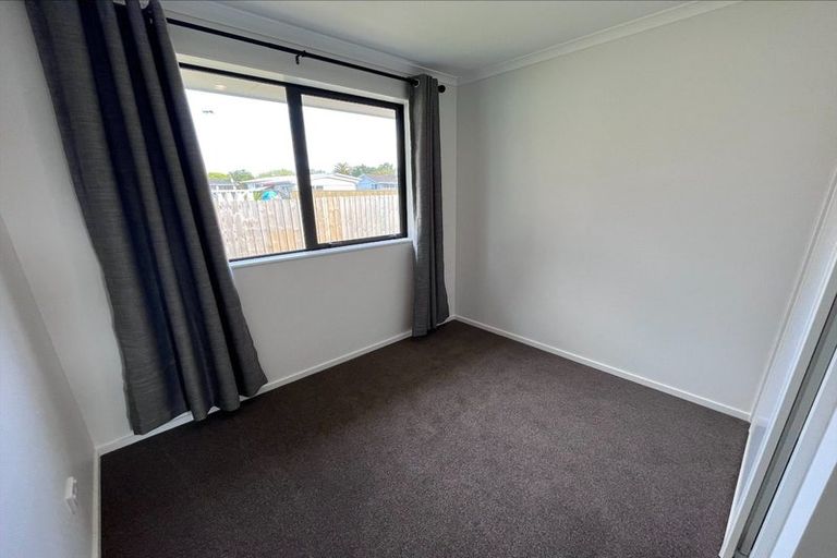 Photo of property in 43 Beeston Crescent, Manurewa, Auckland, 2102
