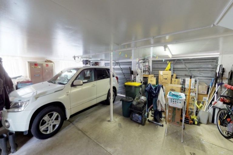 Photo of property in 1 Byrd Street, Levin, 5510