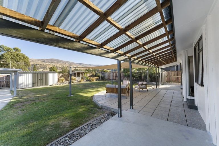 Photo of property in 76 Waenga Drive, Cromwell, 9310