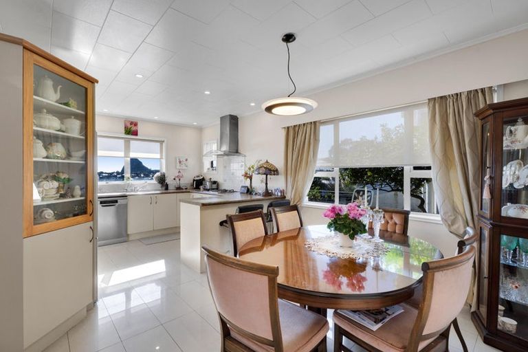 Photo of property in 6 Norwich Avenue, Spotswood, New Plymouth, 4310