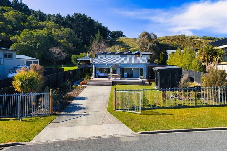 Photo of property in 48 Kotare Place, South Bay, Kaikoura, 7300