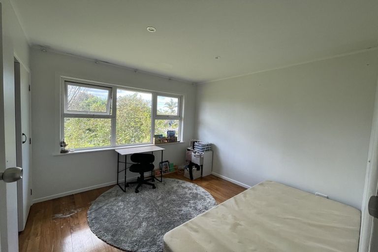 Photo of property in 63 Edgewater Drive, Pakuranga, Auckland, 2010