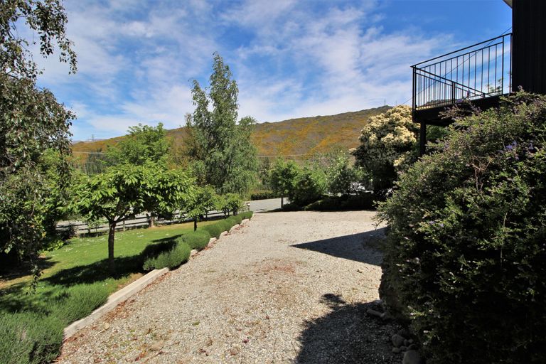 Photo of property in 20 Hazlett Street, Clyde, 9330