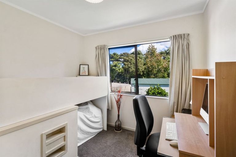 Photo of property in 49a Brian Crescent, Stanmore Bay, Whangaparaoa, 0932
