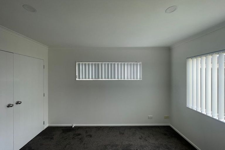 Photo of property in 9 Cambrian Crescent, Flat Bush, Auckland, 2016