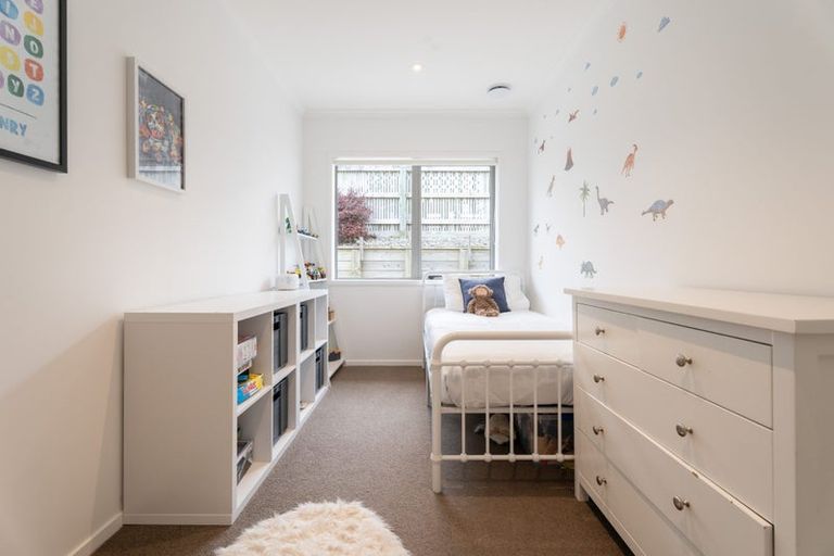 Photo of property in 21 Bickerton Rise, Churton Park, Wellington, 6037