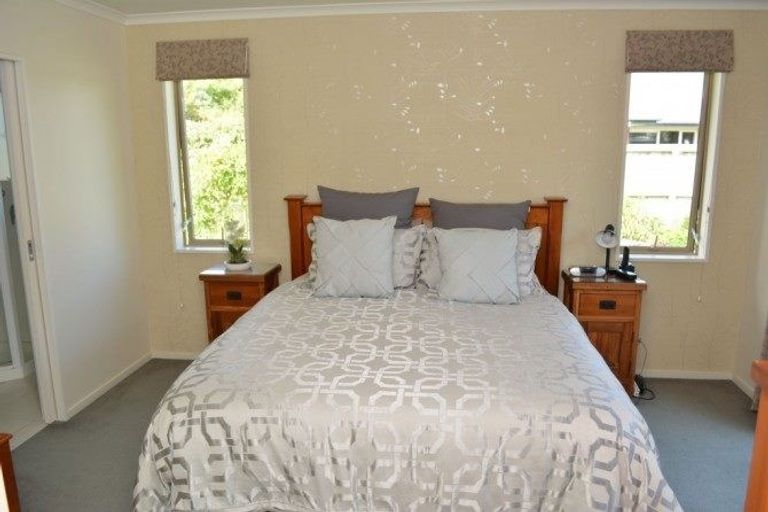 Photo of property in 3 Matua Place, Parklands, Christchurch, 8083