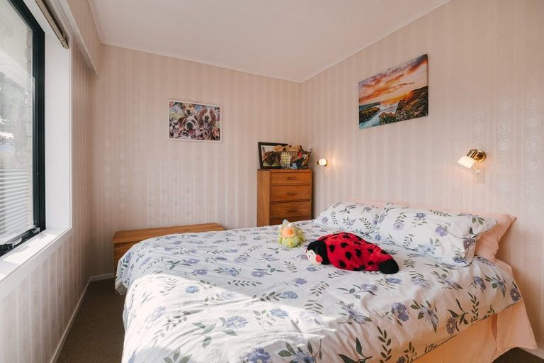 Photo of property in 14 Pollen Street, Woodville, 4920