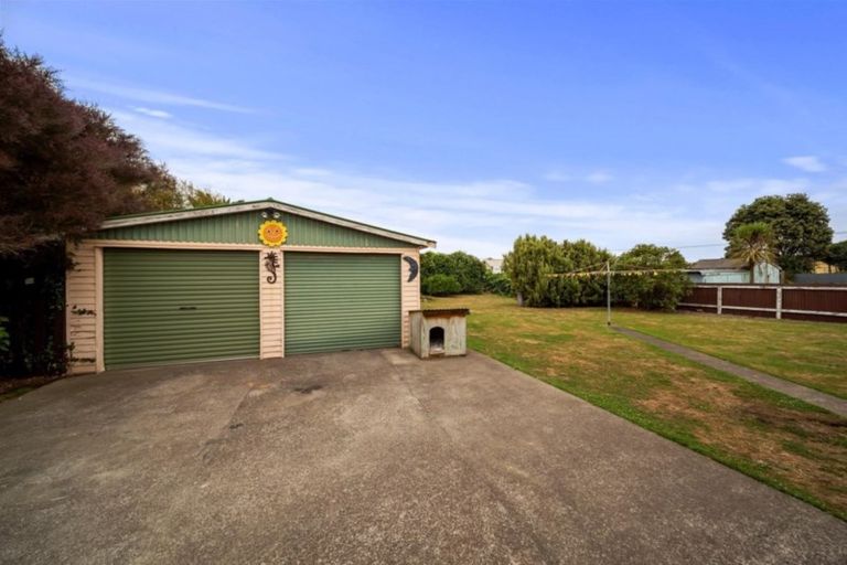 Photo of property in 26 Ngatai Street, Manaia, 4612