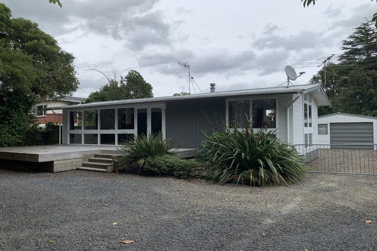 Photo of property in 280 Te Moana Road, Waikanae, 5036