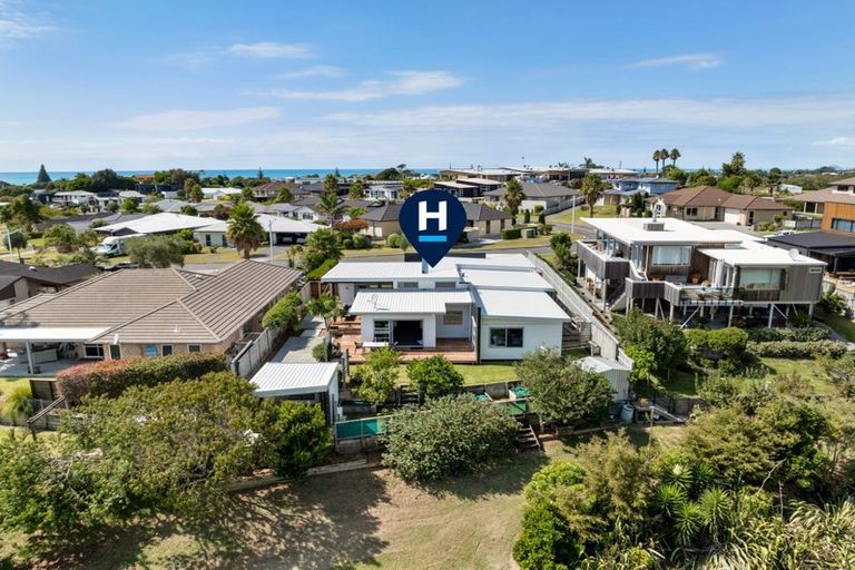 Photo of property in 38 Browns Drive, Waihi Beach, 3611