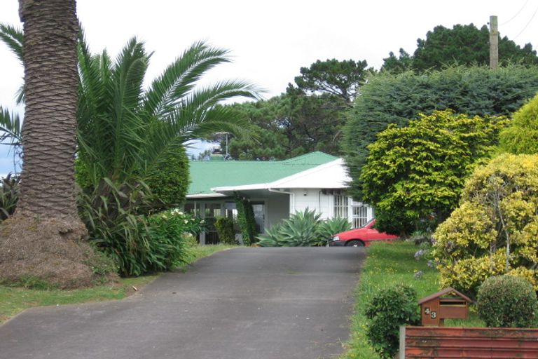 Photo of property in 2/43a Donovan Street, Blockhouse Bay, Auckland, 0600