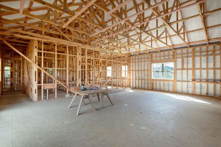 Photo of property in 90 Upper Orewa Road, Wainui, Silverdale, 0992