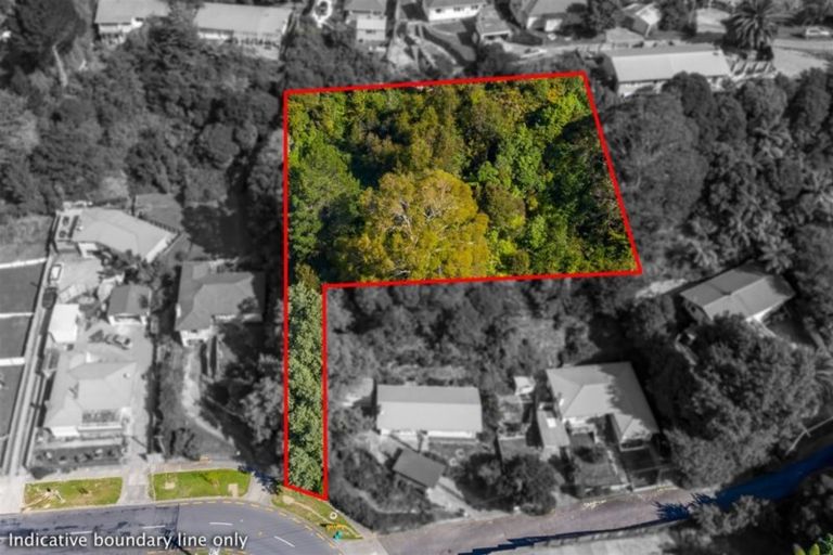 Photo of property in 9 Logie Street, Stokes Valley, Lower Hutt, 5019