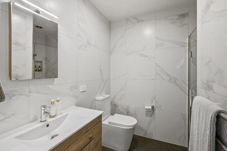 Photo of property in 49b Links Drive, Waiwhakaiho, New Plymouth, 4312