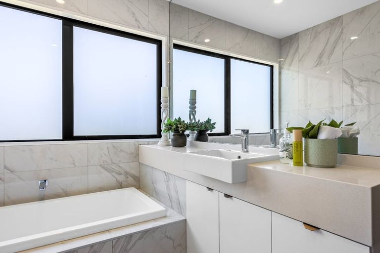 Photo of property in 8 Kapuka Lane, Kennedys Bush, Christchurch, 8025