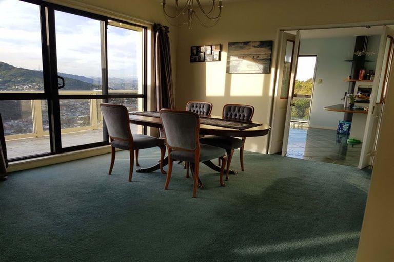 Photo of property in 19 Landsdowne Terrace, Karori, Wellington, 6012