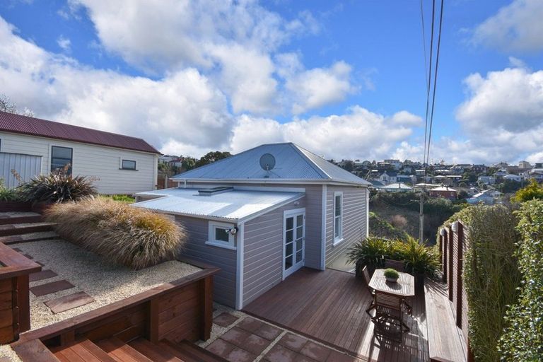 Photo of property in 4 Glen Road, Mornington, Dunedin, 9011