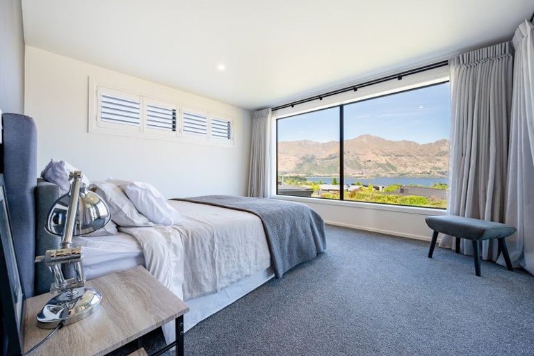 Photo of property in 6 Platinum Ridge, Wanaka, 9305