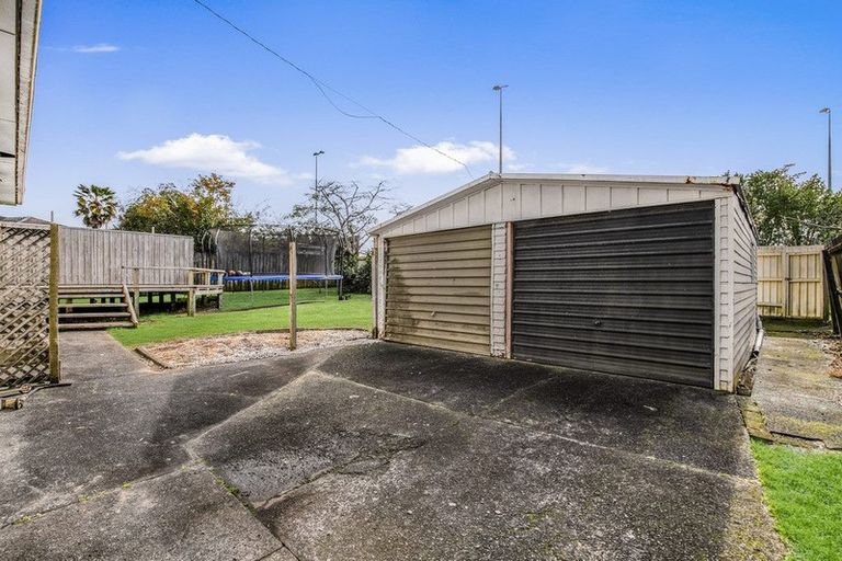Photo of property in 7 Solo Place, Manurewa, Auckland, 2102