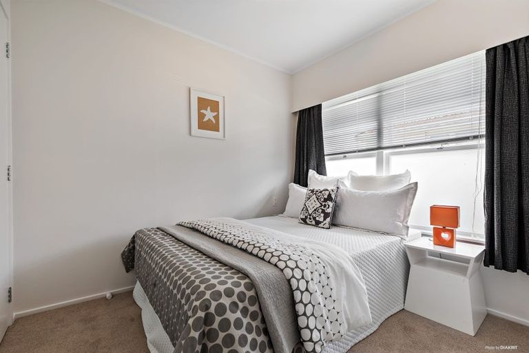 Photo of property in 2/8 Ngataringa Road, Devonport, Auckland, 0624