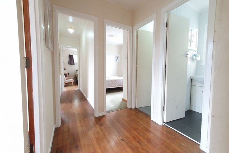 Photo of property in 24 Churchill Avenue, Feilding, 4702