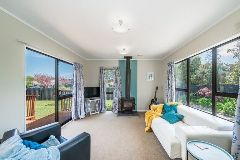 Photo of property in 23 Linwood Drive, Paraparaumu, 5032