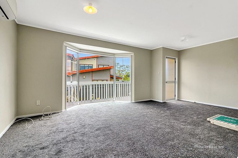 Photo of property in 22 Greenstone Place, Clover Park, Auckland, 2019