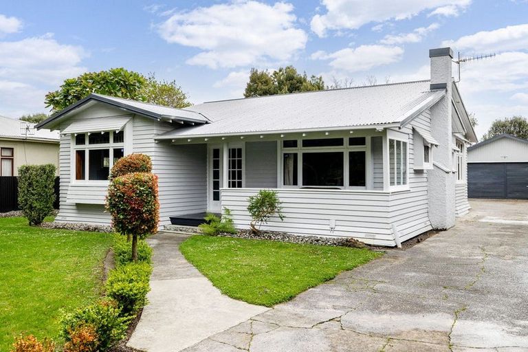 Photo of property in 48 Miro Street, Takaro, Palmerston North, 4410