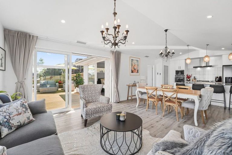 Photo of property in 4 Herring Place, Omokoroa, 3114