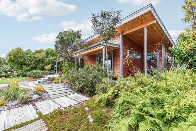 Photo of property in 17 Toru Street, Mapua, 7005