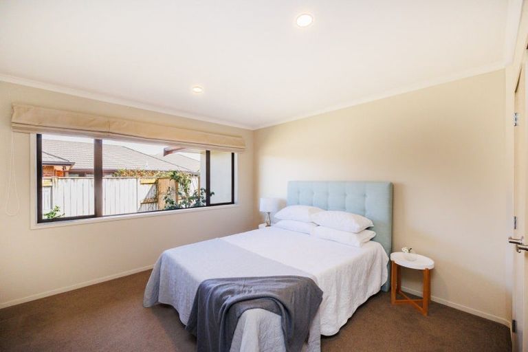 Photo of property in 14 Masefield Terrace, Kelvin Grove, Palmerston North, 4414