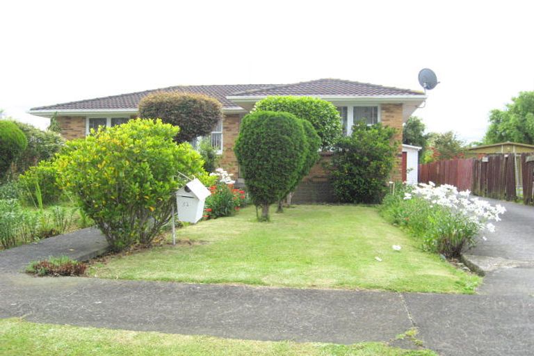 Photo of property in 32 Convair Crescent, Mangere, Auckland, 2022