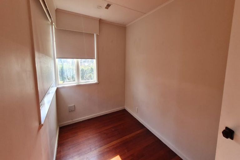 Photo of property in 43 Miranda Street, Avondale, Auckland, 0600