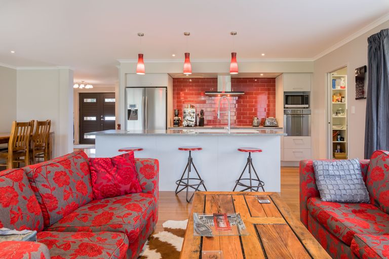 Photo of property in 15 Moses Road, Kaukapakapa, 0873