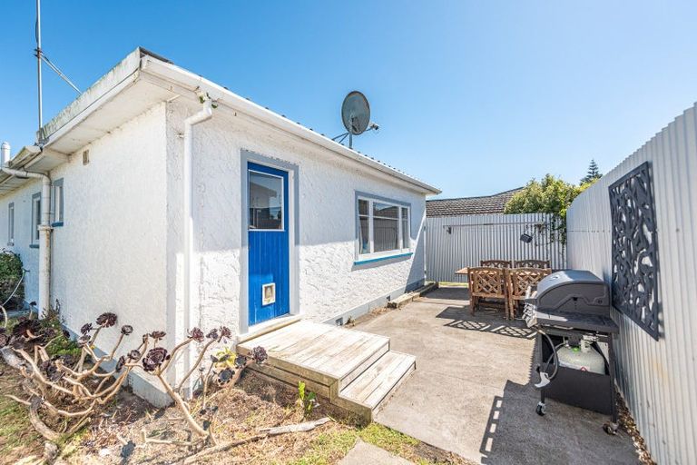 Photo of property in 40c Cornfoot Street, Castlecliff, Whanganui, 4501