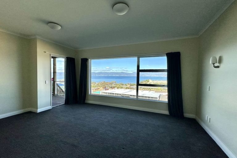 Photo of property in 20 Cameron Street, Kaiwharawhara, Wellington, 6035