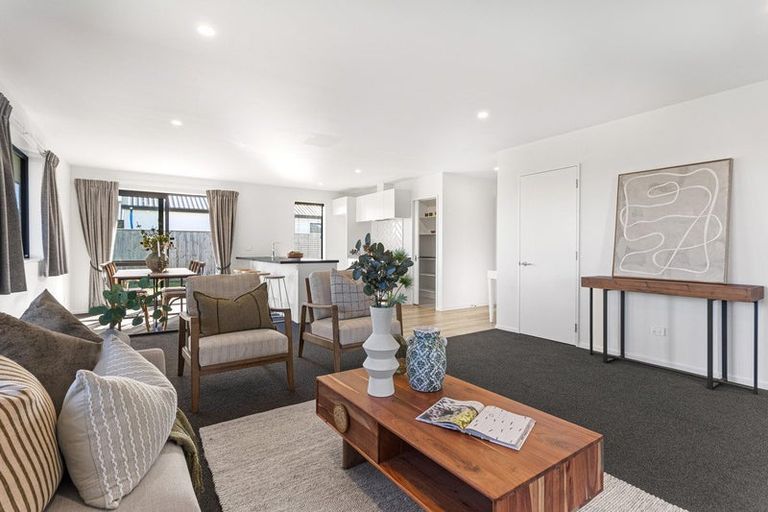 Photo of property in 32 Plover Avenue, Amberley, 7410
