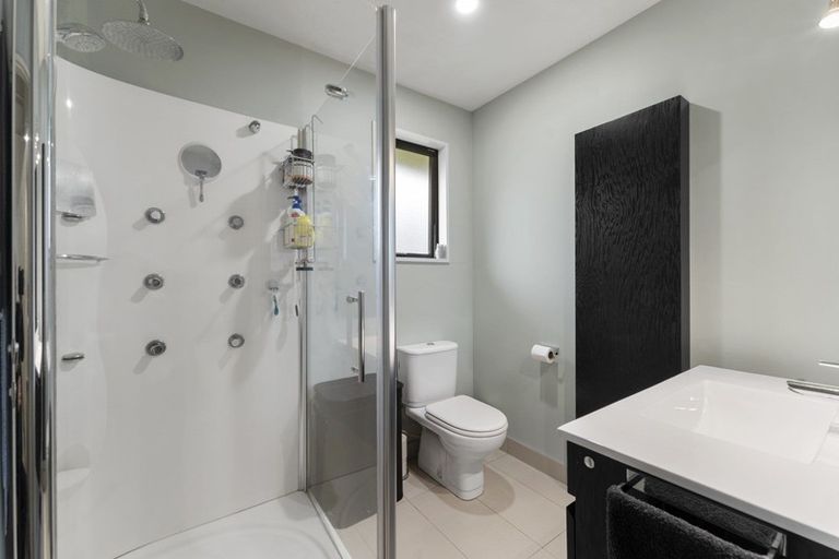 Photo of property in 2 Quill Street, Lake Hayes, Queenstown, 9304