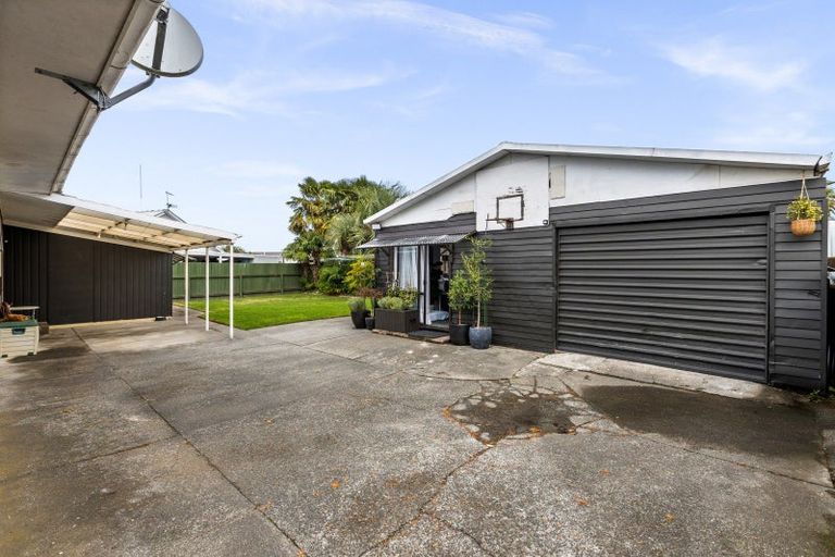 Photo of property in 56 Wynyard Crescent, Tamatea, Napier, 4112