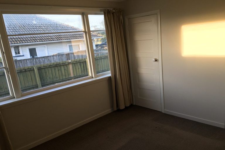 Photo of property in 11 Woodgrove Avenue, North New Brighton, Christchurch, 8083