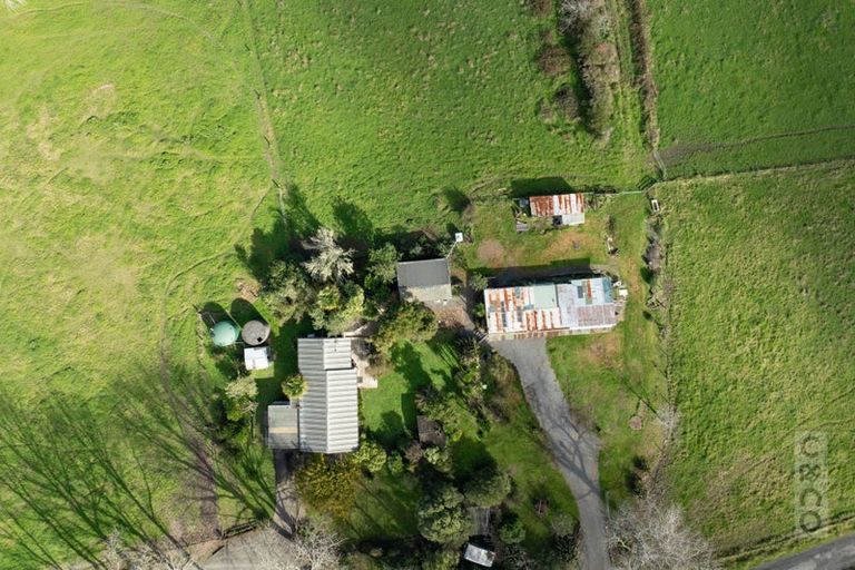 Photo of property in 836 Old North Road, Waimauku, 0882
