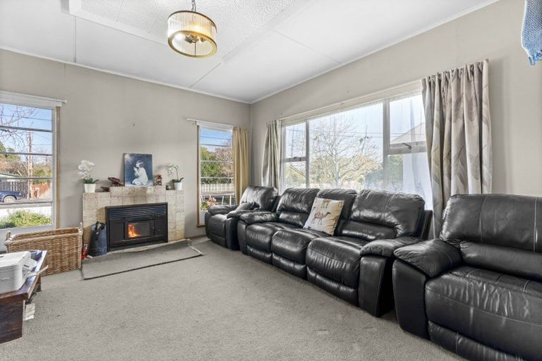 Photo of property in 72 Kent Street, Carterton, 5713