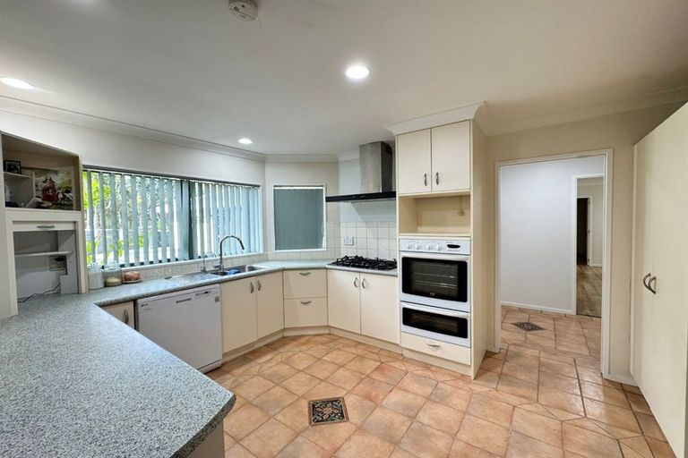 Photo of property in 180 Settlement Road, Papakura, 2110