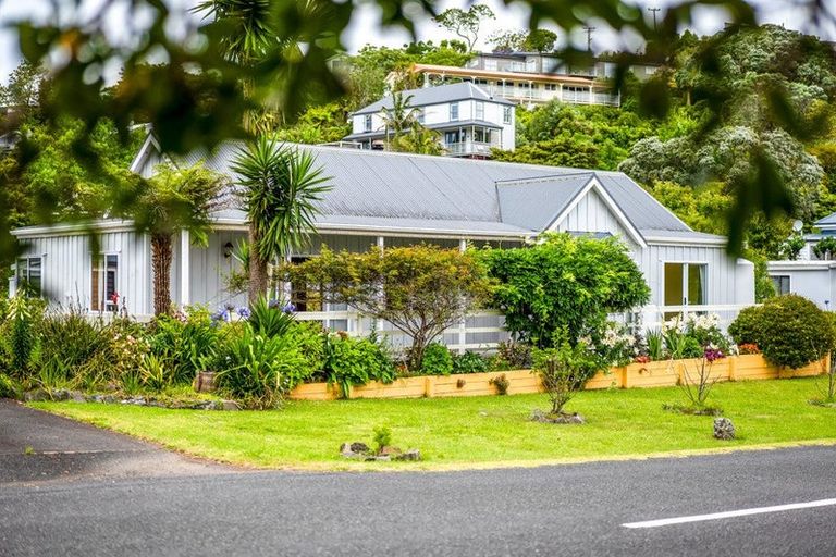 Photo of property in 15 Beresford Street, Russell, 0202