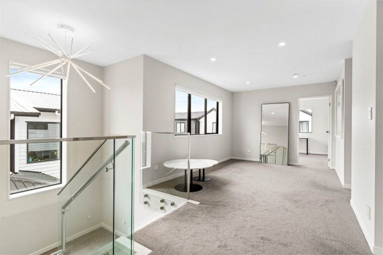 Photo of property in 3 Treloar Crescent, Hobsonville, Auckland, 0616