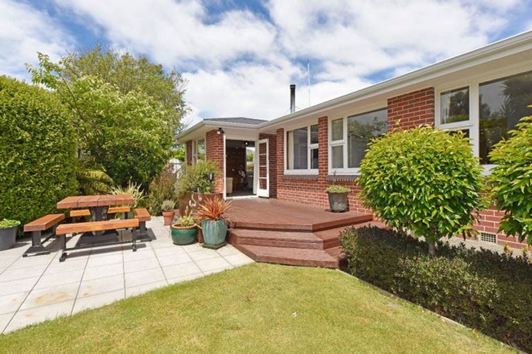 Photo of property in 16 Adams Place, Woolston, Christchurch, 8023